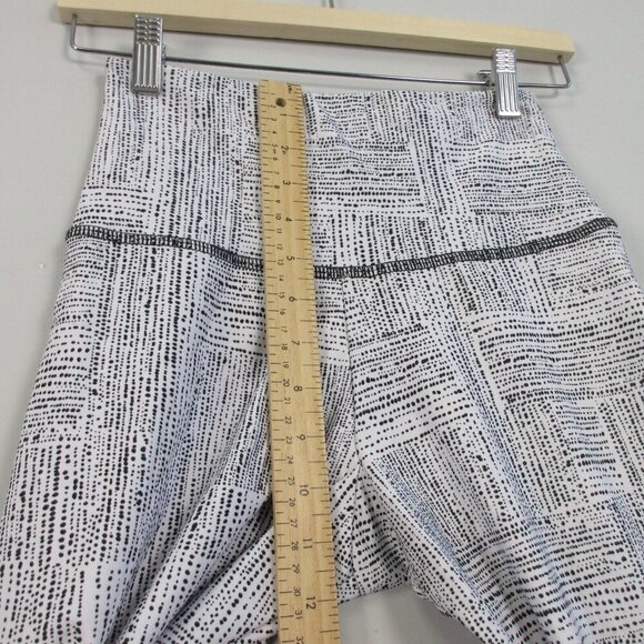 Onzie Leggings Women S/M Black White Patterned Mid Rise Activewear Yoga 206 - Picture 10 of 12